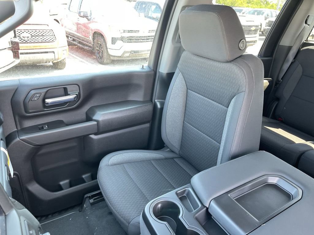 New 2026 Chevrolet Silverado 2500 Custom w/ Custom Value Package AWD/4WD image 23