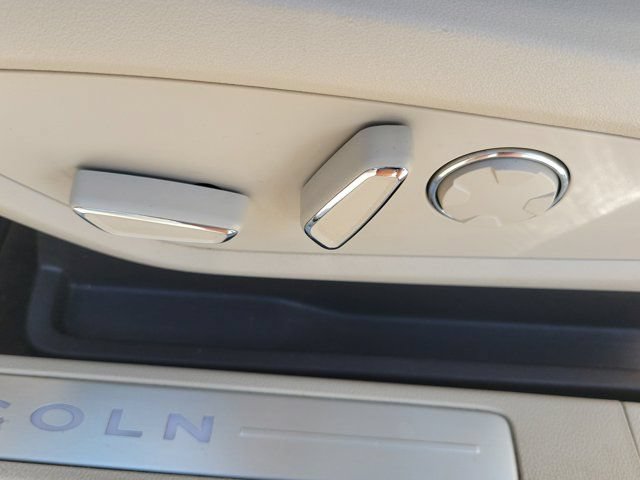 Certified 2019 Lincoln MKC Select FWD image 23