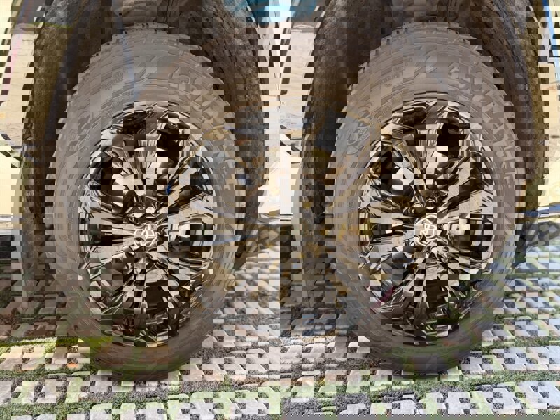 Used 2022 Toyota RAV4 SE w/ SE Grade Weather Package AWD/4WD image 16