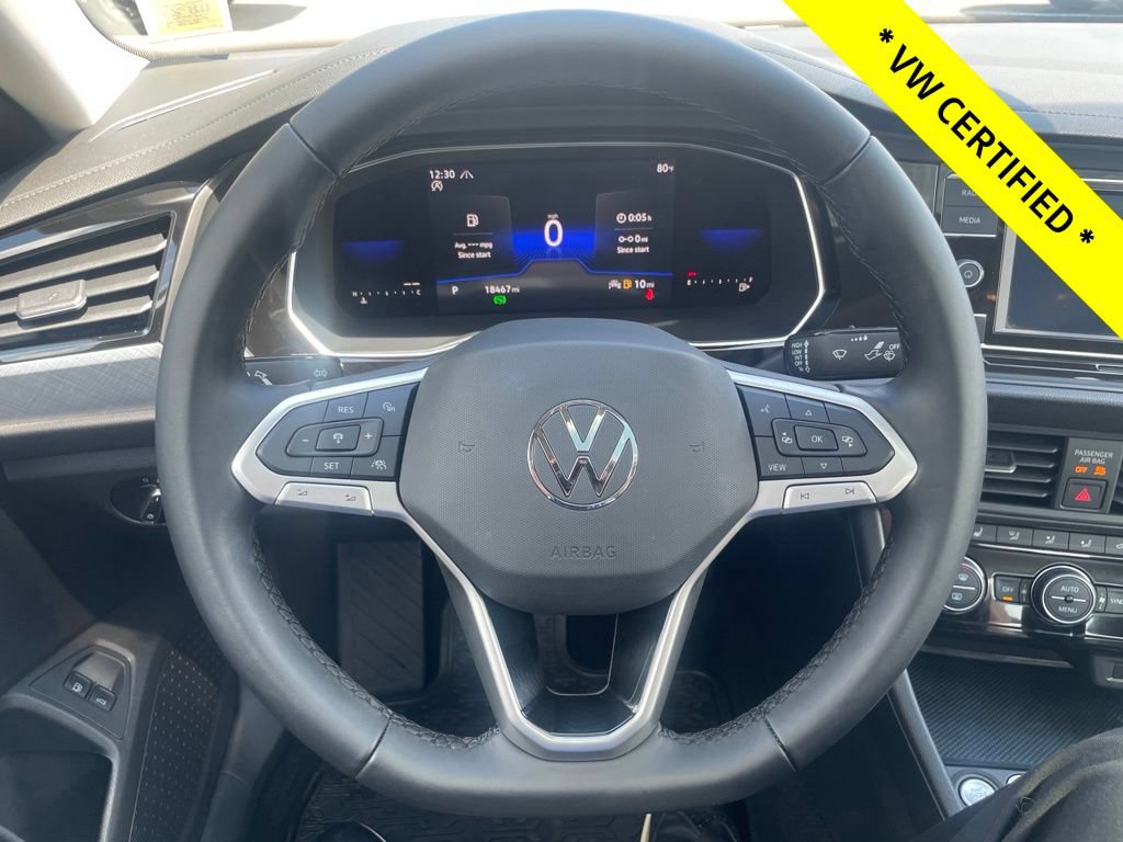 Certified 2022 Volkswagen Jetta SE FWD image 24