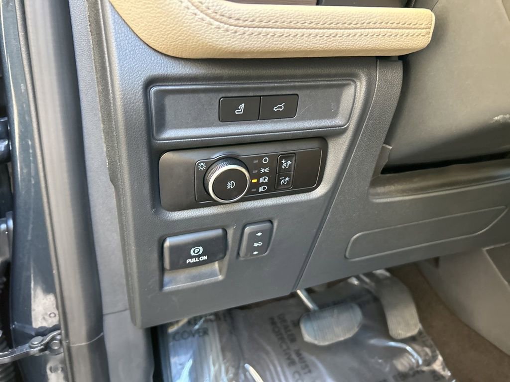 Used 2023 Ford Expedition Max Limited image 47