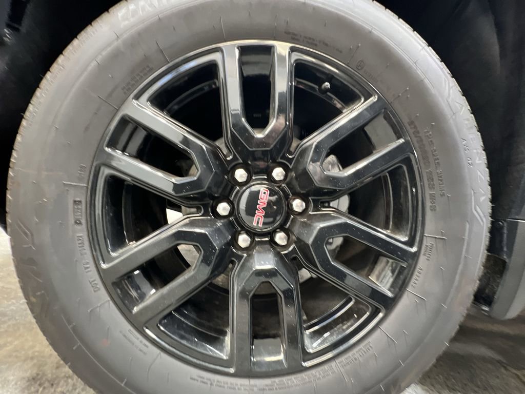 New 2024 GMC Sierra 1500 Elevation w/ LPO, Elevation Black Package image 32