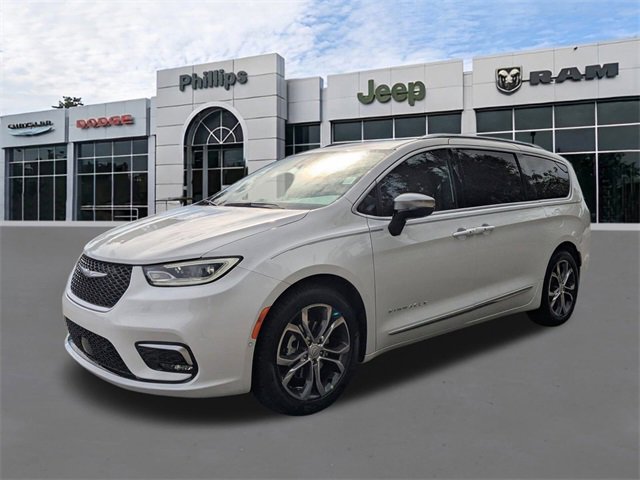 New 2026 Chrysler Pacifica Pinnacle image 8