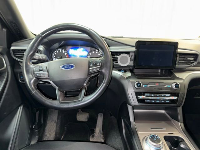 Used 2020 Ford Explorer XLT image 12