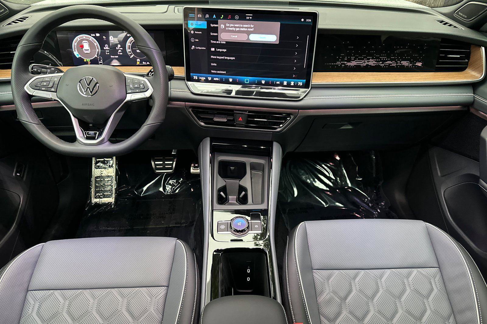New 2026 Volkswagen Tiguan SEL R-Line image 12