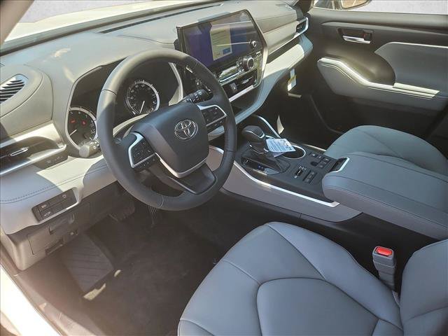 New 2026 Toyota Highlander XLE AWD/4WD video 3