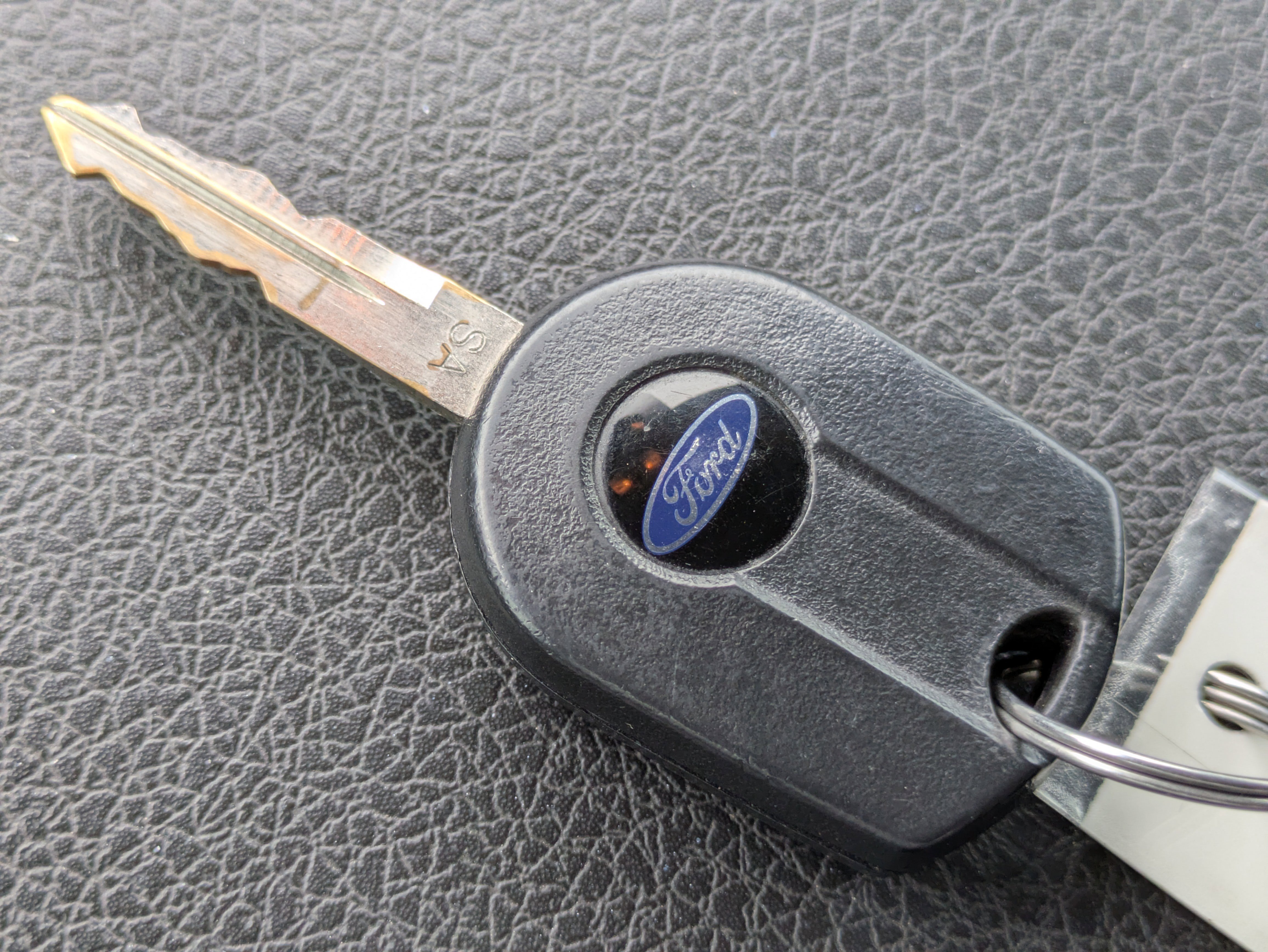 Used 2014 Ford F150 XLT w/ Equipment Group 302A Luxury AWD/4WD image 28