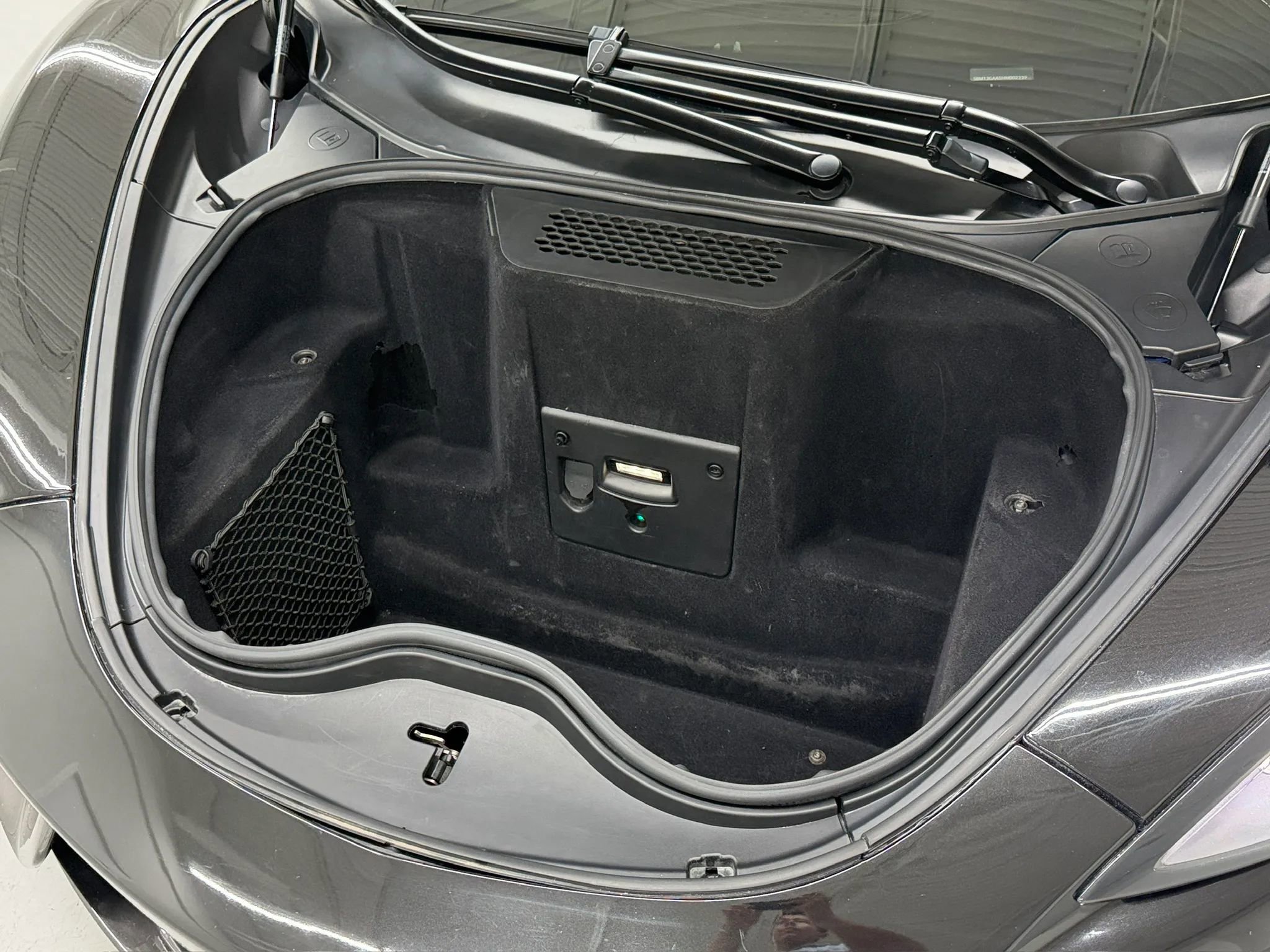 Used 2017 McLaren 570S RWD image 34