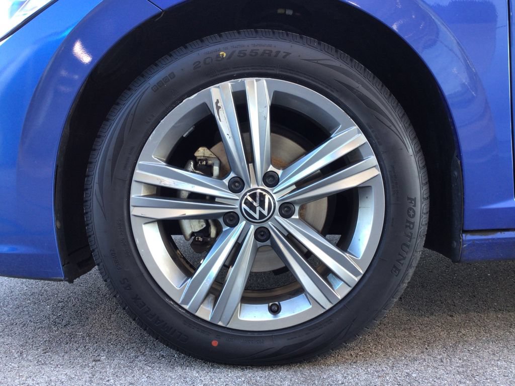 Used 2024 Volkswagen Jetta SE FWD image 19