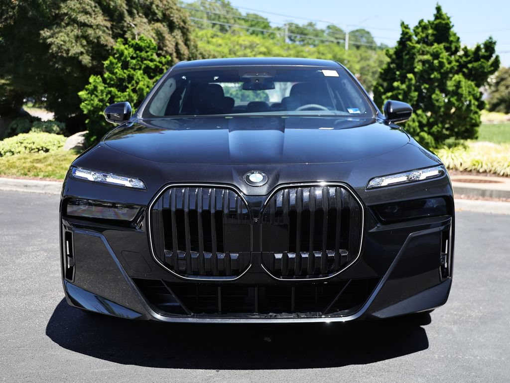 New 2026 BMW 760i xDrive w/ Executive Package AWD/4WD image 13