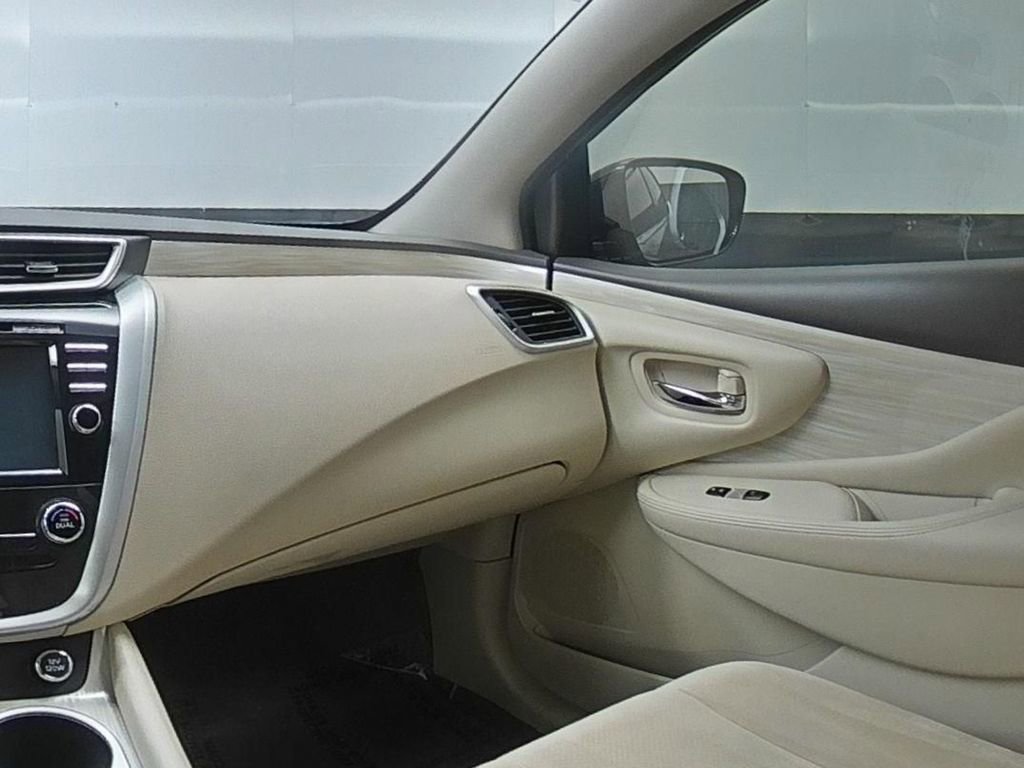 Used 2016 Nissan Murano S w/ Navigation Package image 27