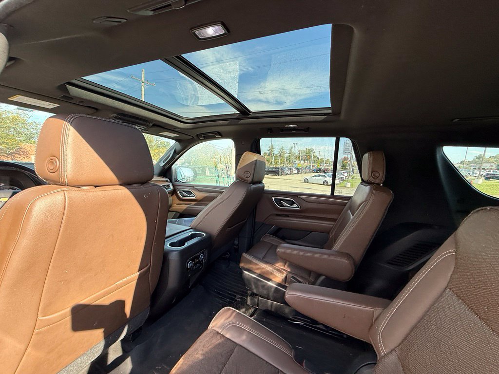 Used 2021 Chevrolet Tahoe High Country w/ Premium Package AWD/4WD image 25
