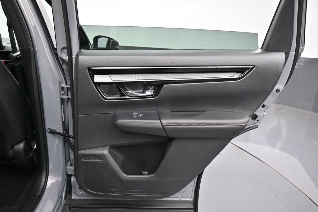 Used 2026 Honda CR-V Sport Touring image 32