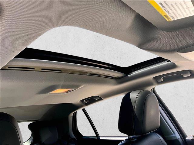 Certified 2019 Chevrolet Trax Premier FWD image 17