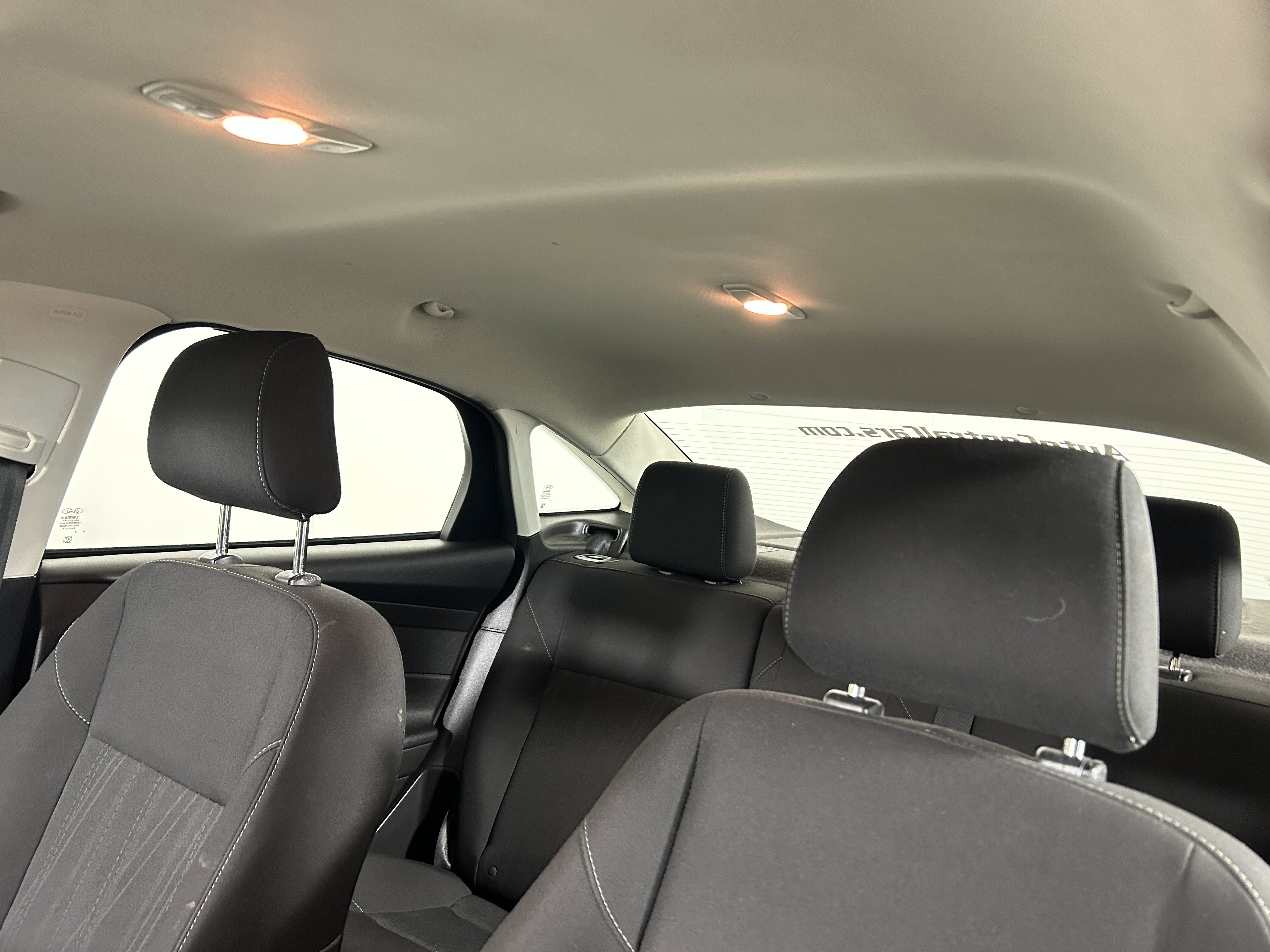 Used 2018 Ford Focus SE FWD image 8
