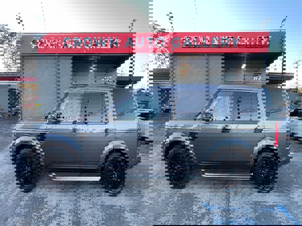 Used 2016 Land Rover LR4 HSE Silver Edition image 6