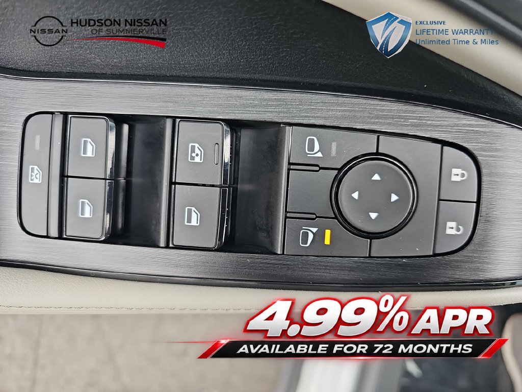Used 2025 Nissan Rogue SV w/ SV Premium Package FWD image 28