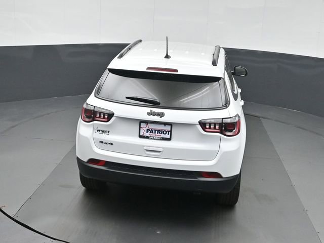 New 2026 Jeep Compass Latitude image 32