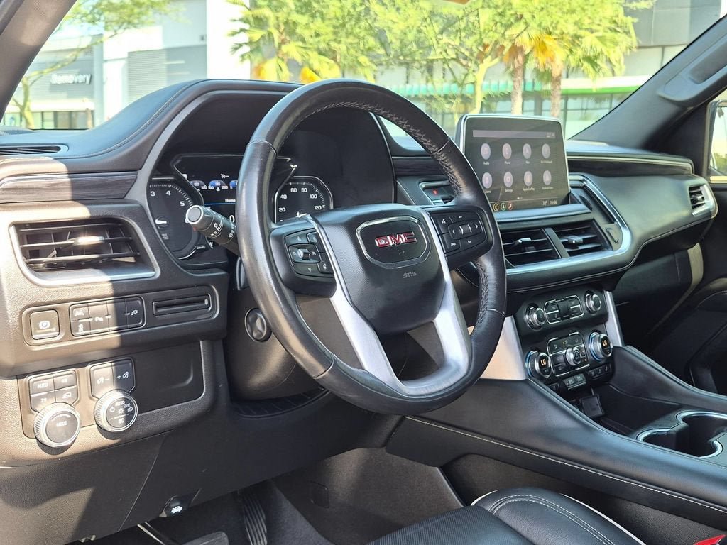 Used 2021 GMC Yukon XL SLT w/ Rear Media and Nav Package AWD/4WD image 12