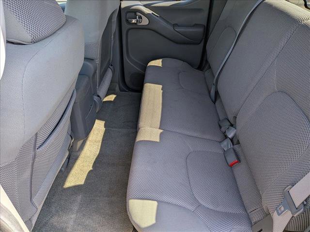 Used 2013 Nissan Frontier SV image 17