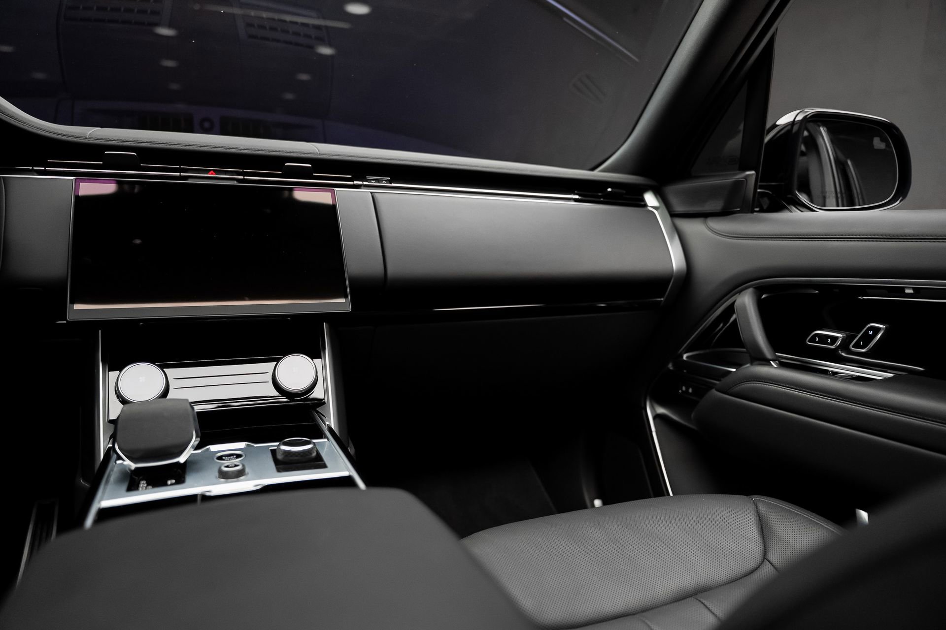 Used 2023 Land Rover Range Rover SE image 39