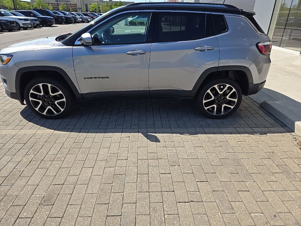 Used 2018 Jeep Compass Limited w/ Navigation Group image 8