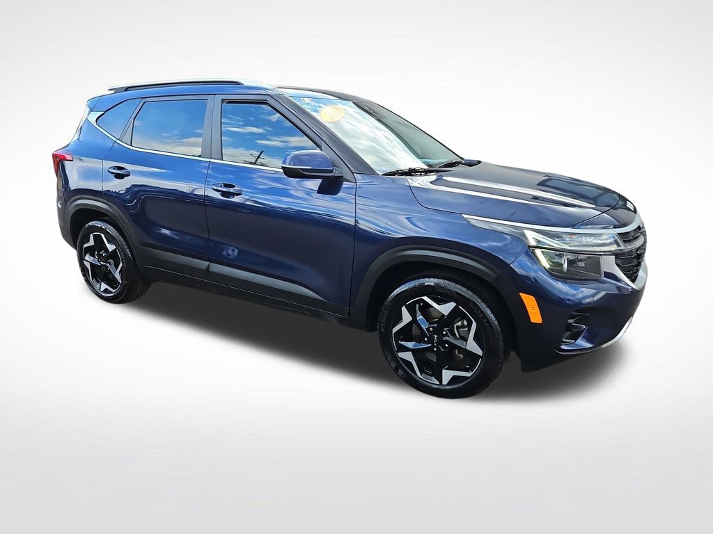 Used 2024 Kia Seltos EX AWD/4WD image 6