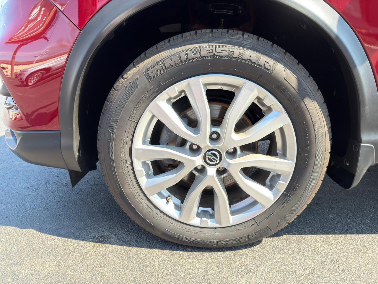 Used 2020 Nissan Rogue Sport SV w/ Technology Package AWD/4WD image 12