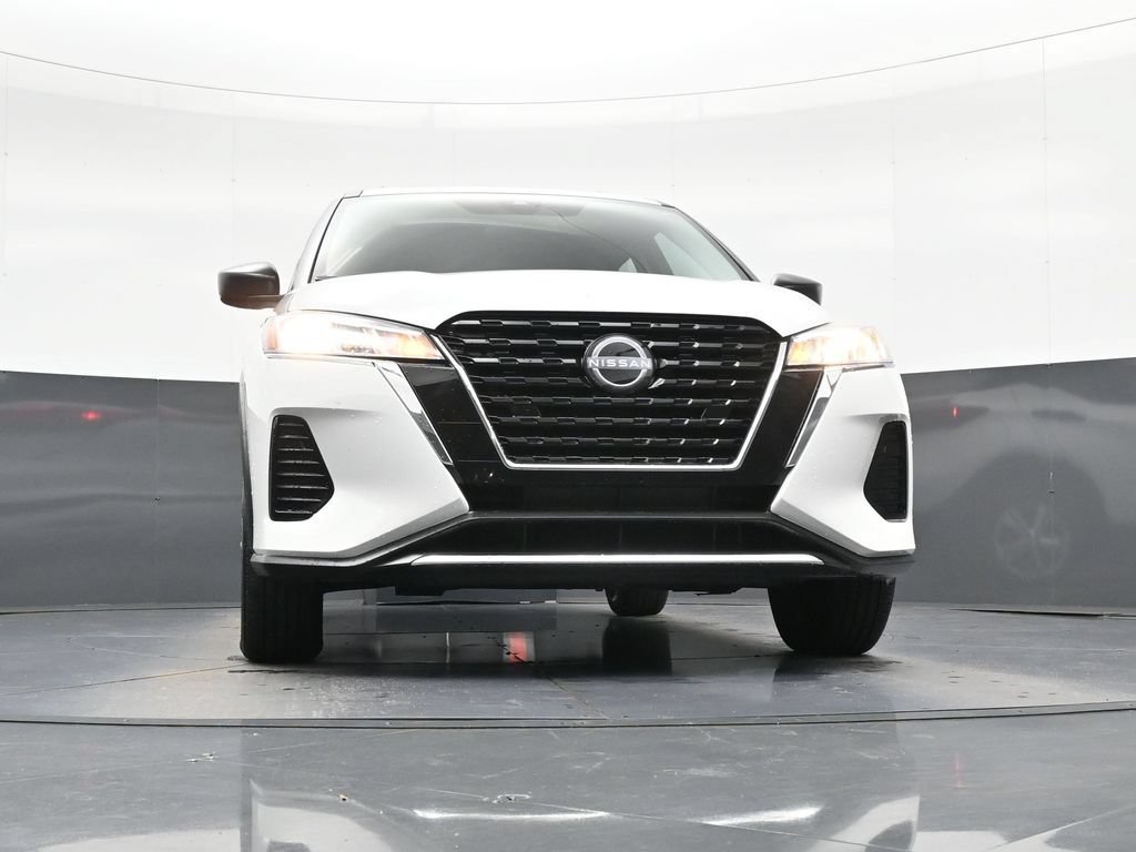 Certified 2025 Nissan Kicks Play S FWD image 20