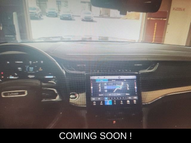 Used 2024 Jeep Grand Cherokee Summit w/ Adv Protech Group IV image 7