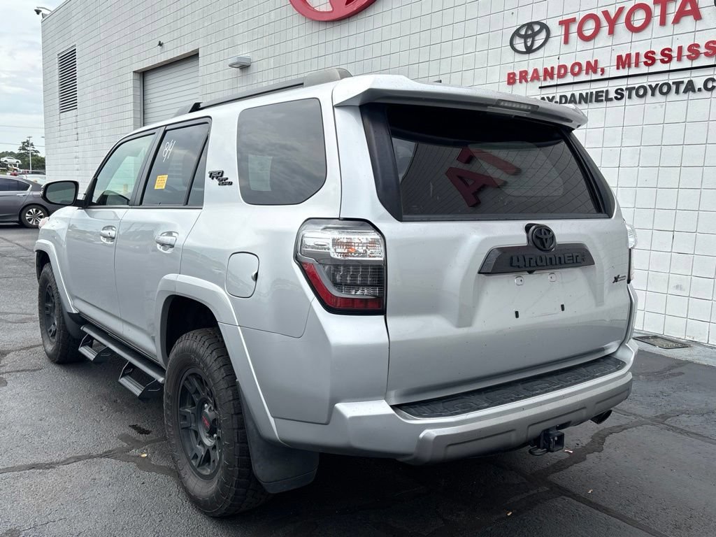Used 2021 Toyota 4Runner TRD Off-Road Premium w/ Moonroof Package AWD/4WD image 5