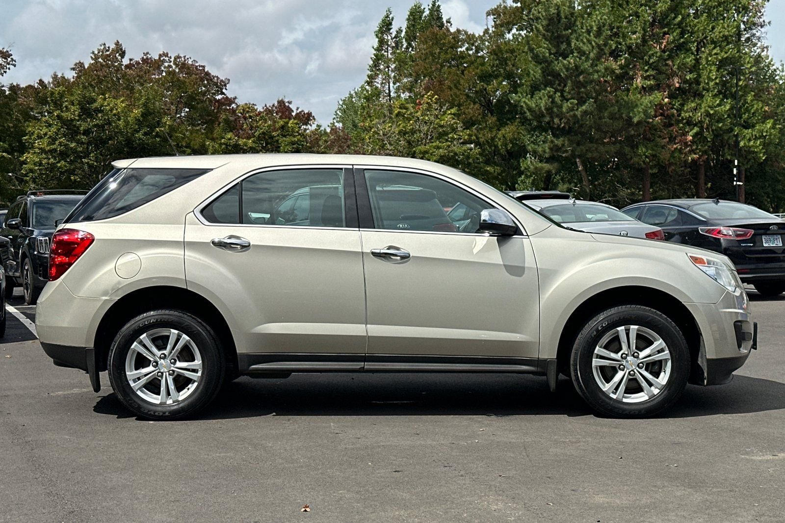 Used 2013 Chevrolet Equinox LS AWD/4WD image 3