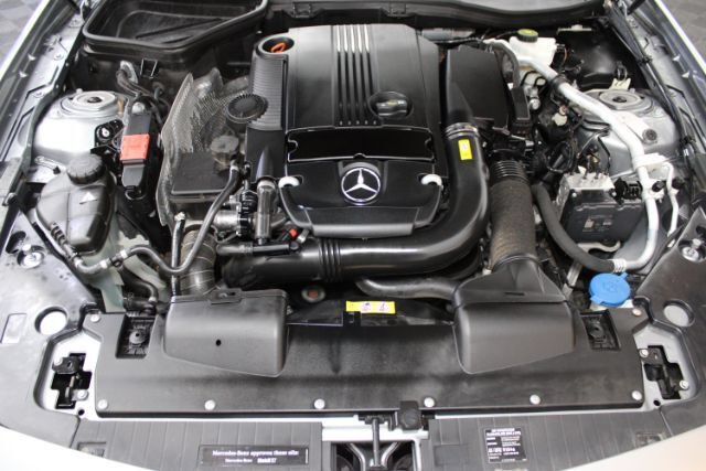 Used 2014 Mercedes-Benz SLK 250 image 29
