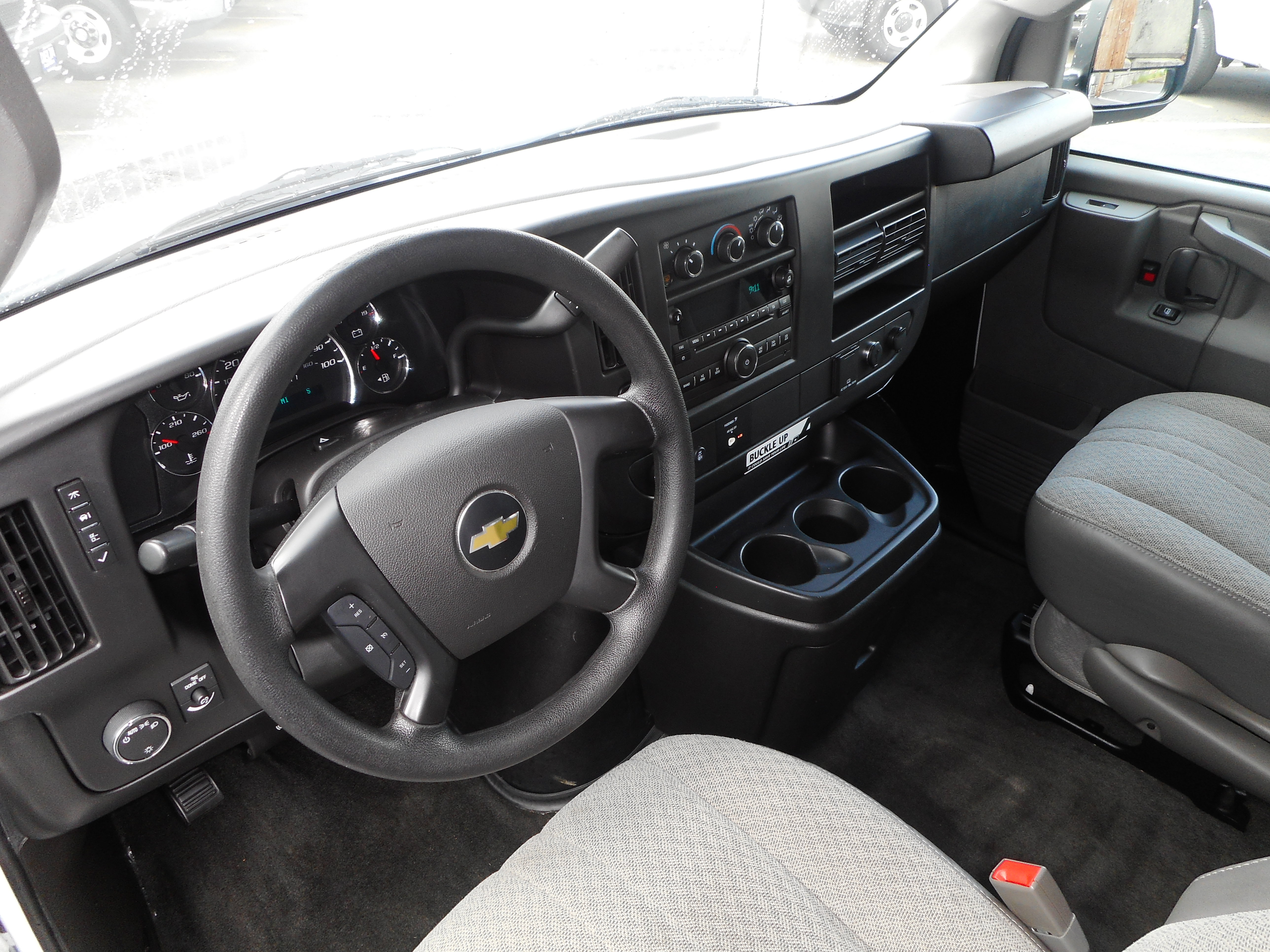 Used 2016 Chevrolet Express 3500 LT w/ LT Preferred Equipment Group RWD image 14