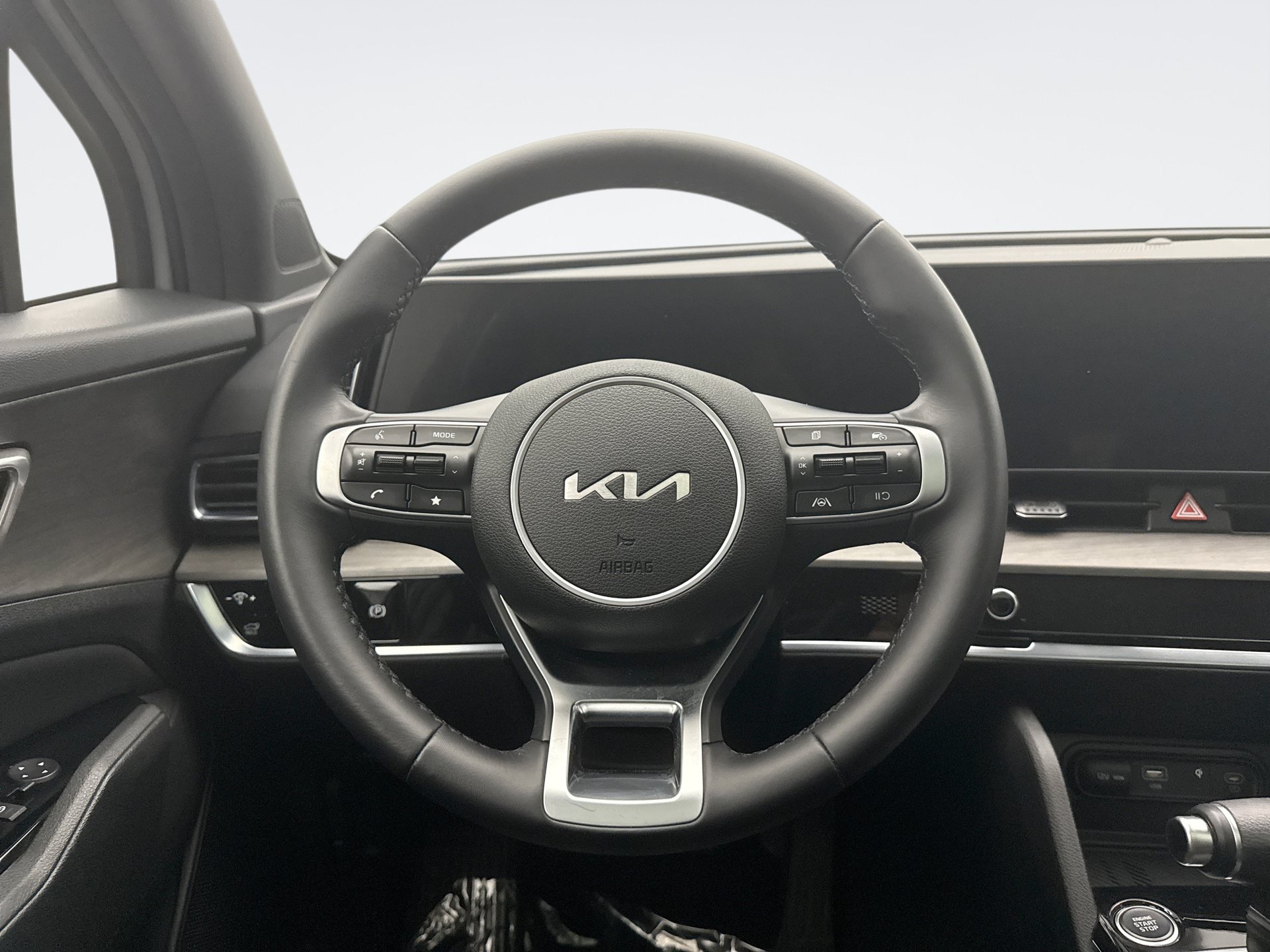 Used 2023 Kia Sportage X-Line w/ X-Line Premium Package AWD/4WD image 12