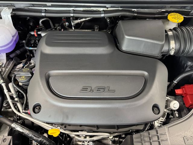 New 2026 Chrysler Pacifica Select image 22