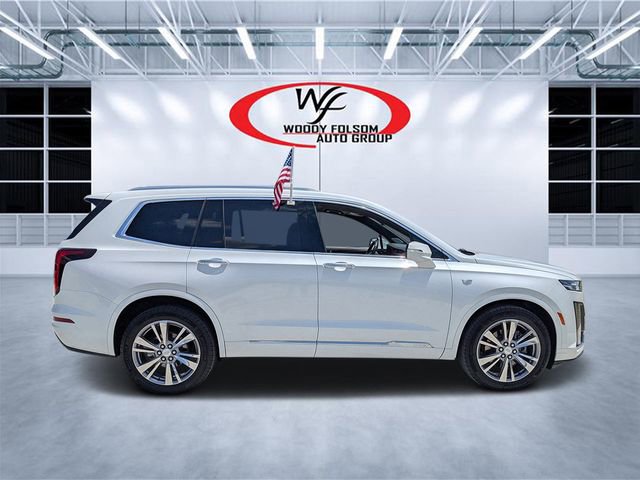 Used 2024 Cadillac XT6 Premium Luxury AWD/4WD image 2
