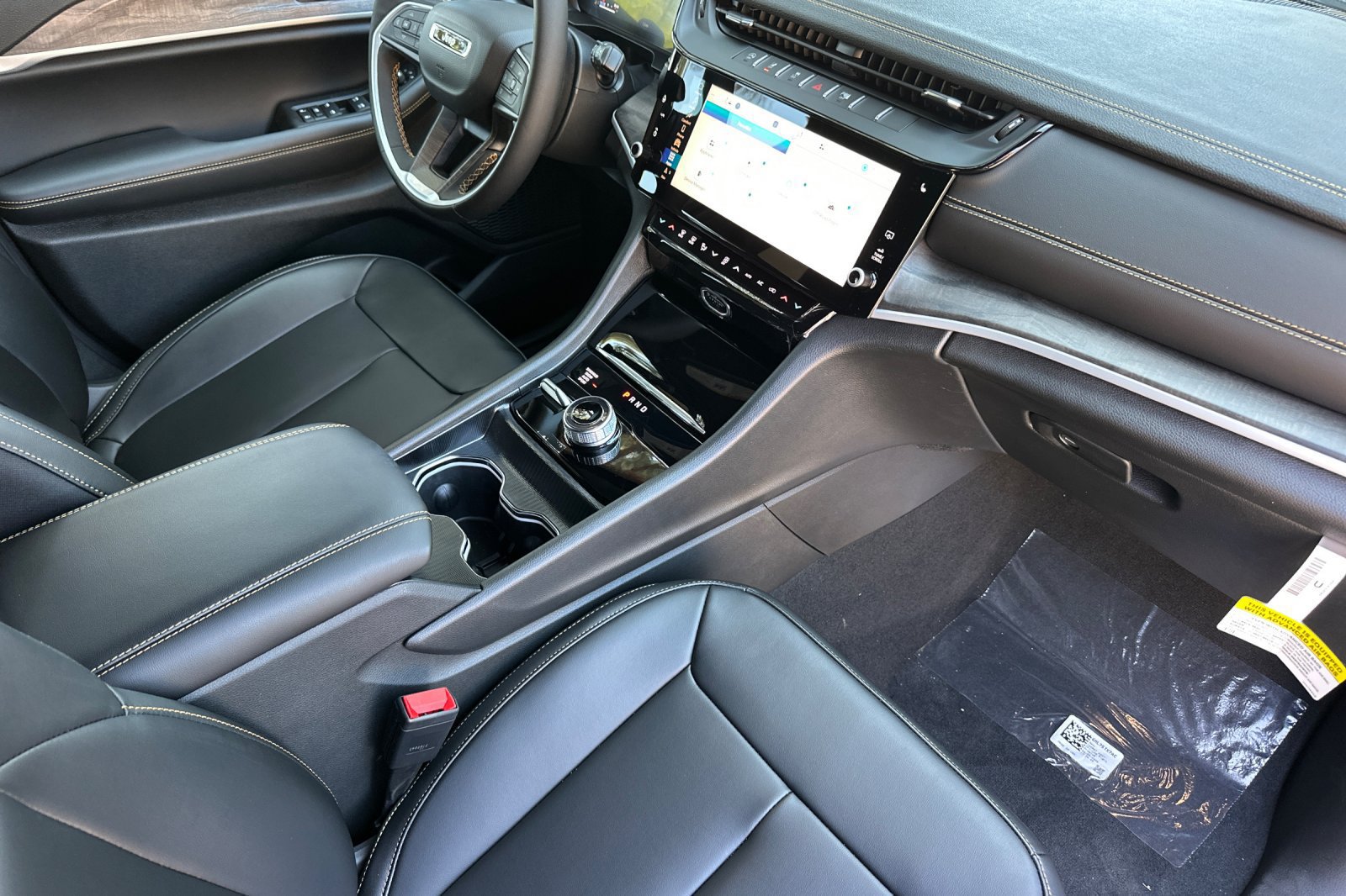 New 2026 Jeep Grand Cherokee L Limited AWD/4WD image 16