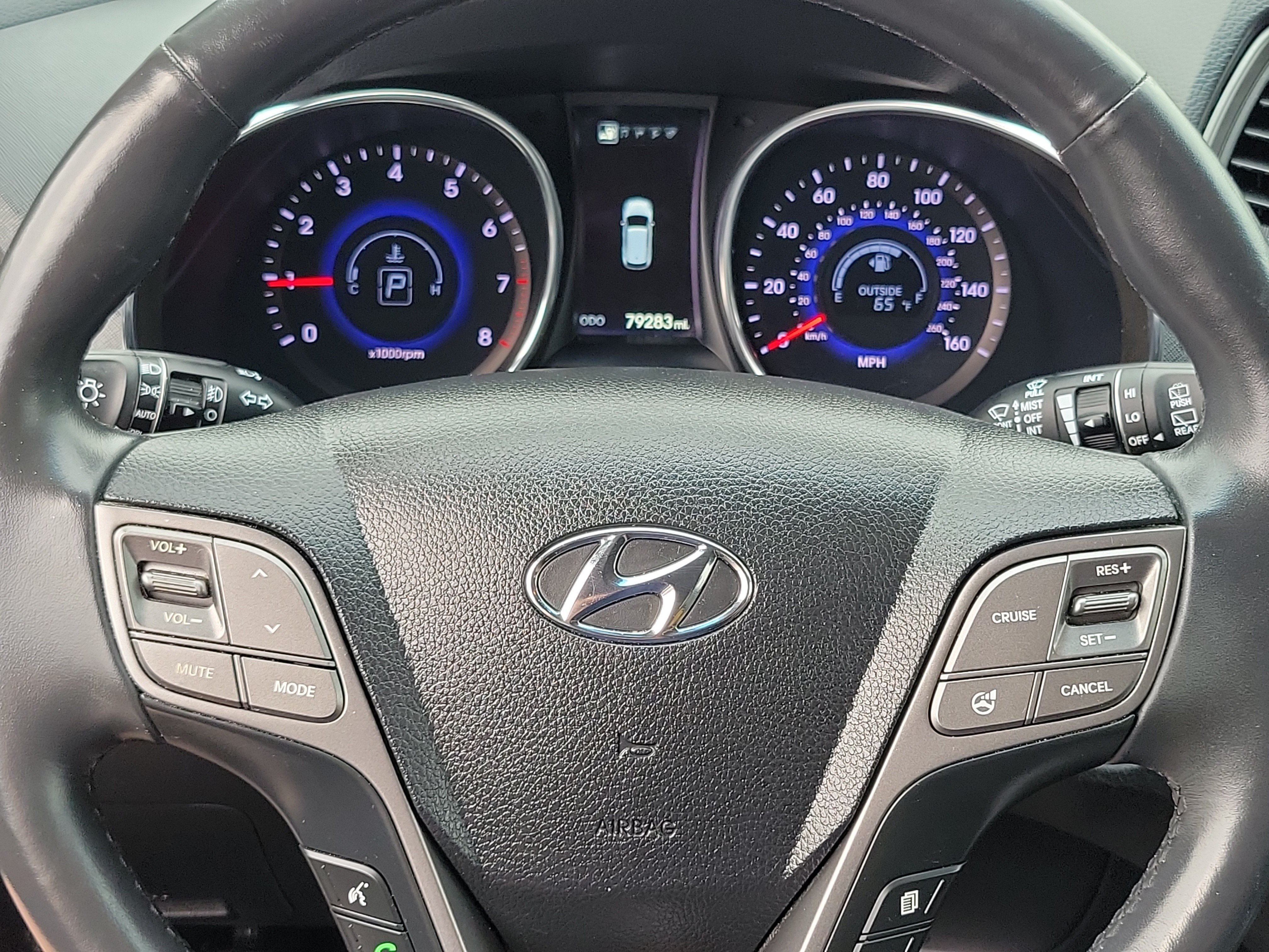 Used 2015 Hyundai Santa Fe Sport 2.0T w/ Option Group 05 FWD image 10