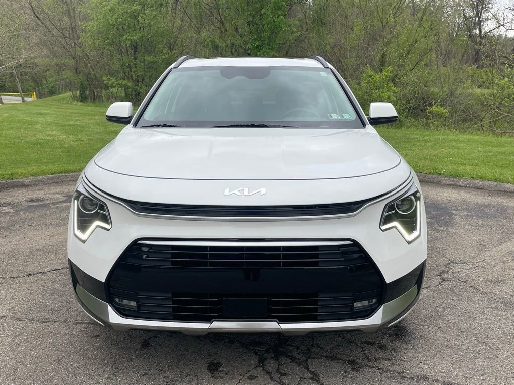 Certified 2024 Kia Niro EX Touring FWD image 8