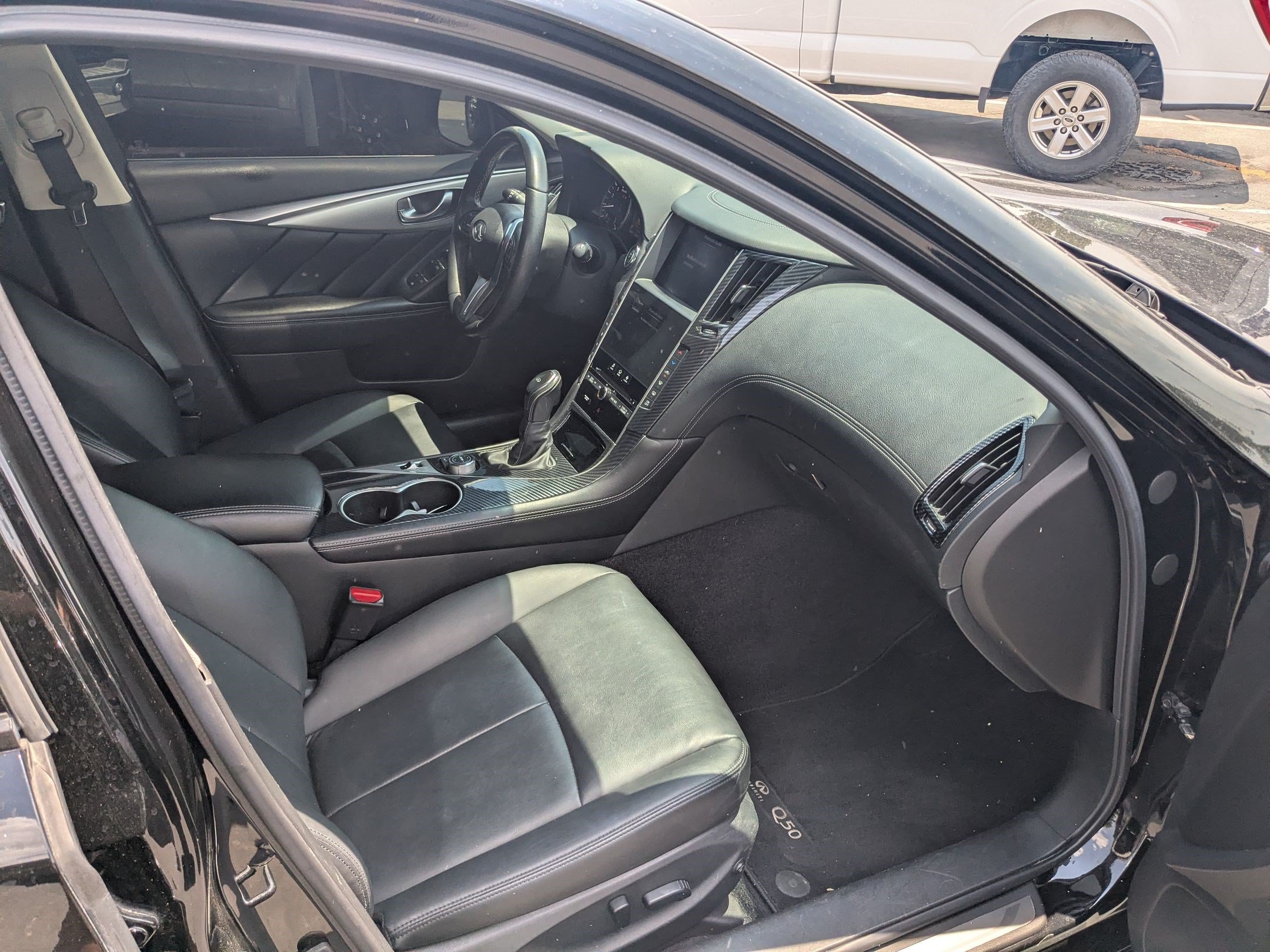 Used 2020 INFINITI Q50 Luxe AWD/4WD image 30