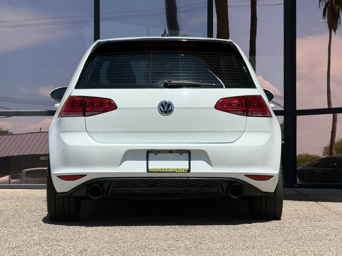 Used 2016 Volkswagen GTI SE w/ Lighting Package (SEL) FWD image 10