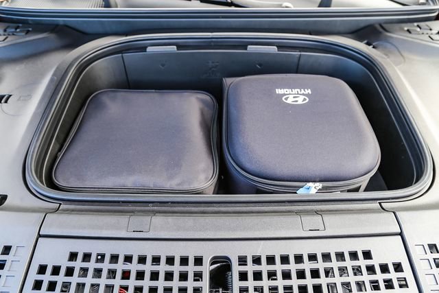 New 2026 Hyundai Ioniq 9 SEL image 13