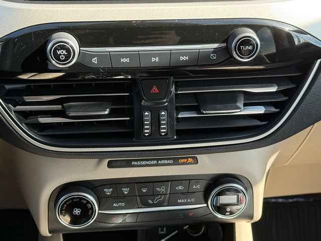 Certified 2020 Ford Escape SE AWD/4WD image 10