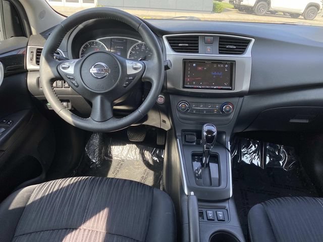 Used 2016 Nissan Sentra SV w/ Driver's Assist Package FWD image 11