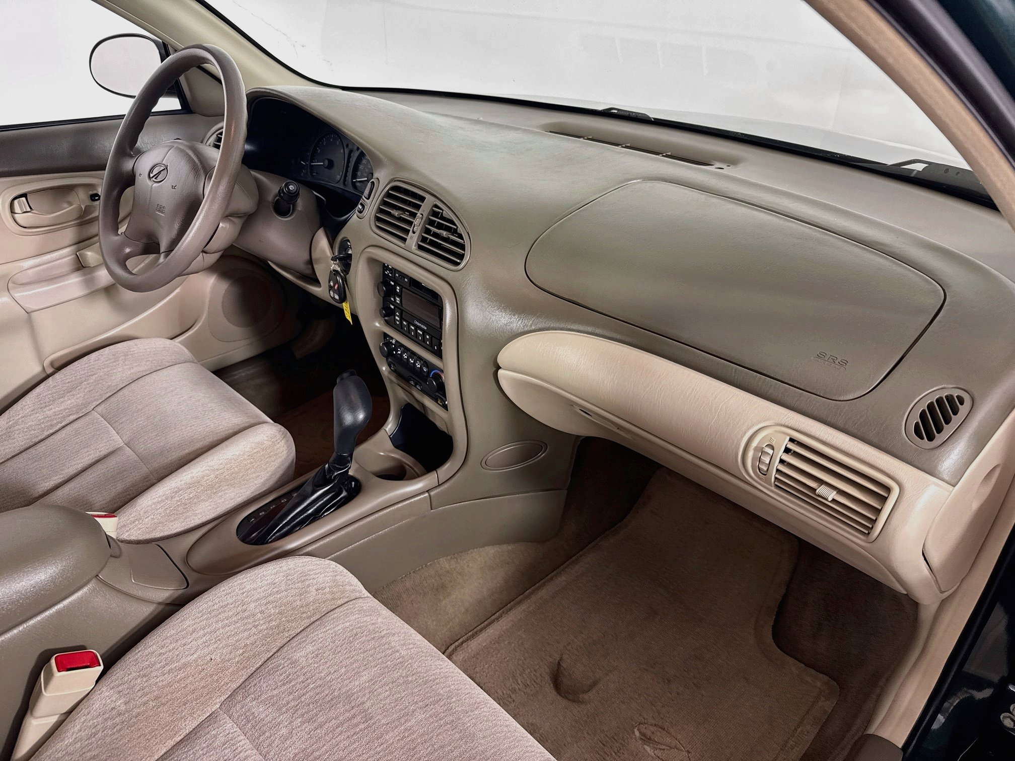 Used 2000 Oldsmobile Intrigue GX FWD image 28