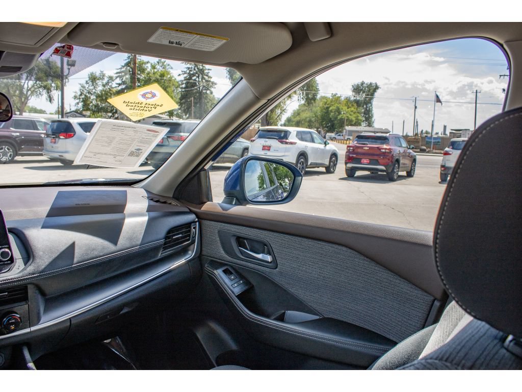 Used 2023 Nissan Rogue SV AWD/4WD image 20