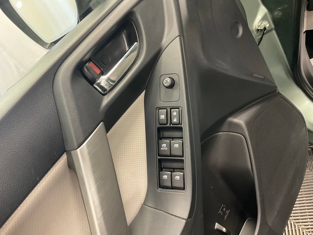 Used 2014 Subaru Forester 2.5i Limited w/ Protection Package #2 AWD/4WD image 12