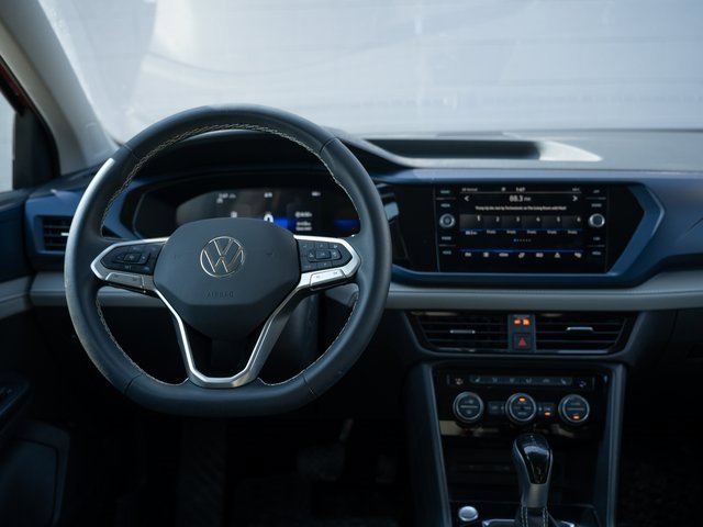 Certified 2024 Volkswagen Taos SE image 22