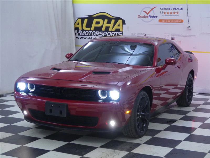 Used 2016 Dodge Challenger SXT w/ Blacktop Package RWD image 4
